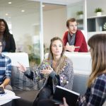 Cómo afrontar los rumores en el lugar de trabajo